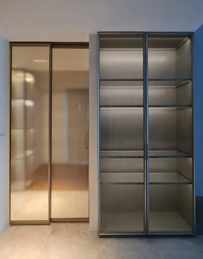 A refined wardrobe profile